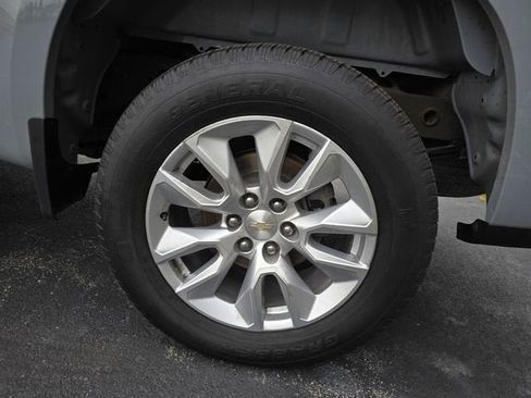 Used 2024 Chevrolet Silverado 1500 Custom w/ LPO, Dark Essentials Package AWD/4WD image 13