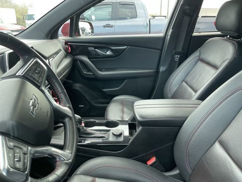 Used 2022 Chevrolet Blazer RS w/ Enhanced Convenience Package image 4