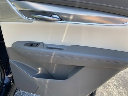 Used 2022 Cadillac XT5 Premium Luxury AWD/4WD image 40