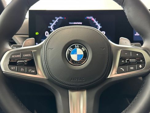 Used 2023 BMW 330i Sedan w/ M Sport Package RWD image 10