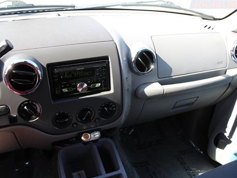 Used 2006 Ford Expedition XLT AWD/4WD image 11