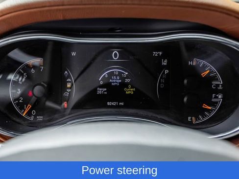 Used 2020 Jeep Grand Cherokee Overland AWD/4WD image 33