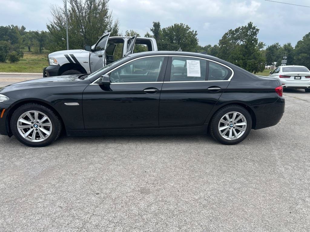 Used 2016 BMW 528i xDrive Sedan AWD/4WD image 2