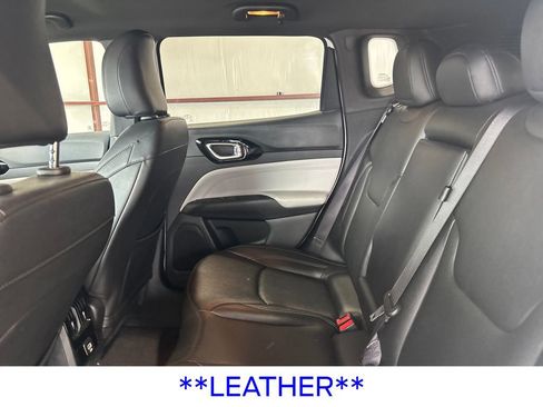 Used 2025 Jeep Compass Limited AWD/4WD image 17