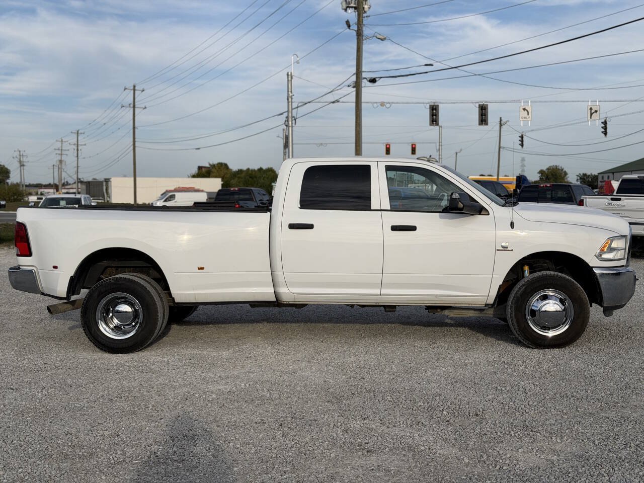 Used 2015 RAM 3500 Tradesman w/ Chrome Appearance Group AWD/4WD image 3