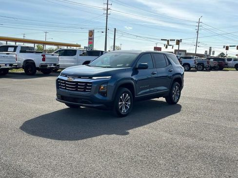 New 2026 Chevrolet Equinox LT w/ Safety and Technology Package FWD image 9