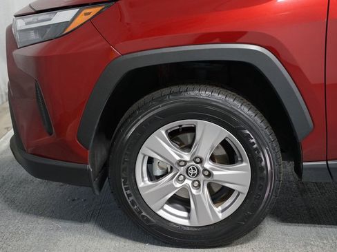 Certified 2025 Toyota RAV4 XLE FWD image 5