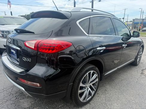 Used 2017 INFINITI QX50 2WD w/ Deluxe Touring Package image 5