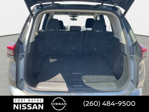 Used 2024 Nissan Rogue SV AWD/4WD image 32