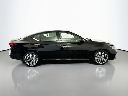 Used 2023 Nissan Altima 2.5 SL image 8