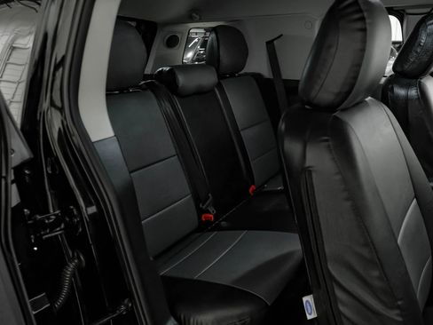 Used 2013 Toyota FJ Cruiser 4WD w/ Upgrade Pkg image 37