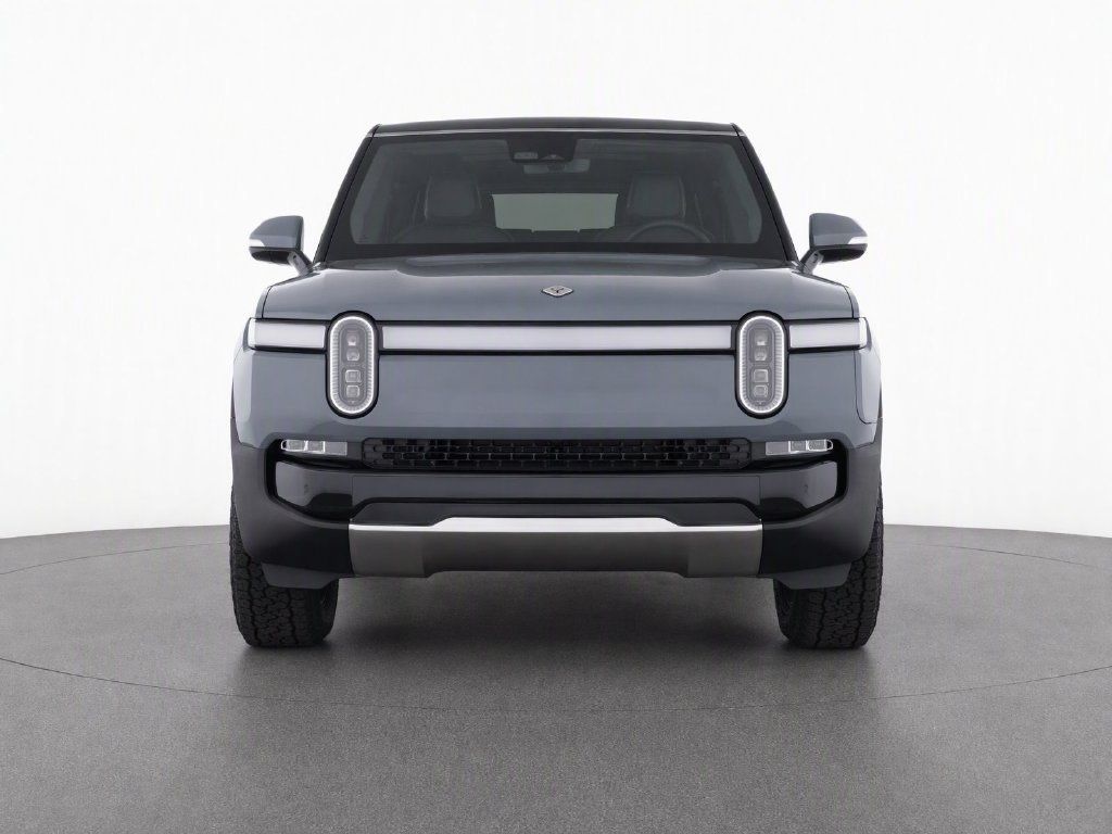 Used 2025 Rivian R1S Adventure Dual AWD/4WD image 5