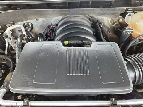 Used 2022 Chevrolet Silverado 1500 ZR2 w/ Technology Package AWD/4WD image 15