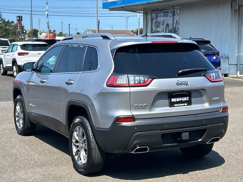 Used 2021 Jeep Cherokee Latitude Lux w/ Comfort/Convenience Group AWD/4WD image 7