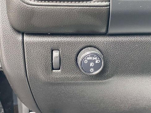 Used 2022 GMC Canyon Elevation w/ Elevation Premium Package image 19