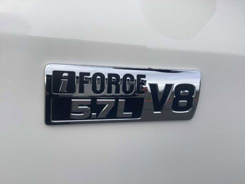 Used 2015 Toyota Tundra SR5 image 8