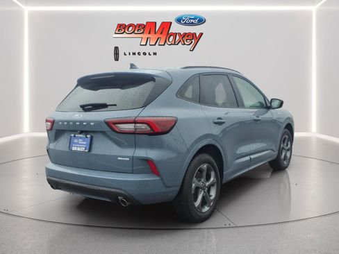 Used 2024 Ford Escape ST-Line w/ Tech Pack #1 AWD/4WD image 4