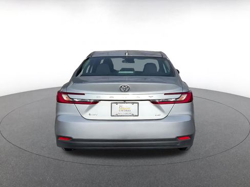 Used 2025 Toyota Camry LE image 12