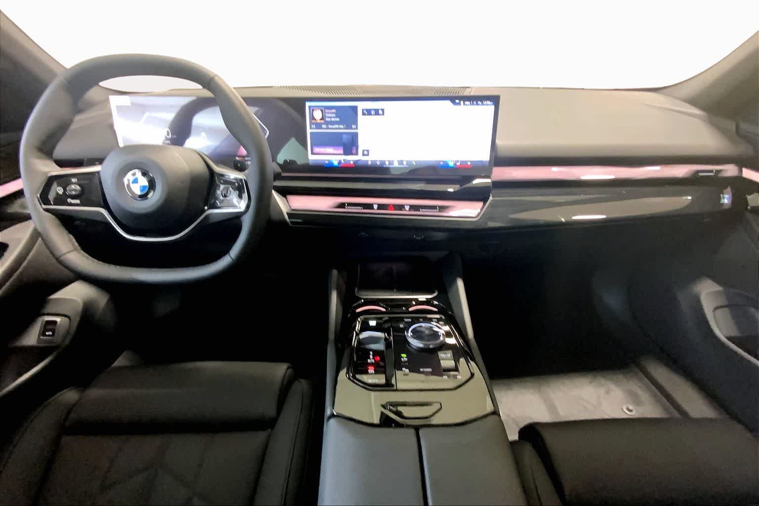 Used 2026 BMW 530i xDrive w/ Premium Package AWD/4WD image 5
