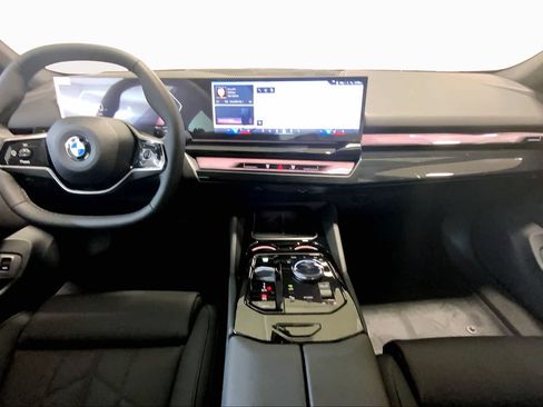 New 2026 BMW 530i xDrive w/ Premium Package AWD/4WD image 5