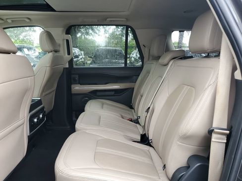 Used 2024 Ford Expedition Max Limited RWD image 12