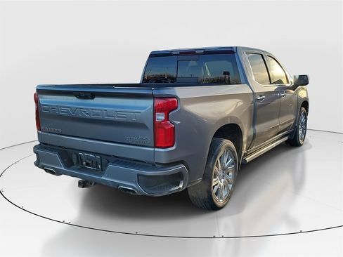 Used 2019 Chevrolet Silverado 1500 High Country w/ High Country Premium Package image 4