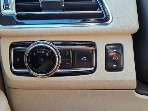 Used 2020 Lincoln Navigator Reserve w/ Luxury Package image 29