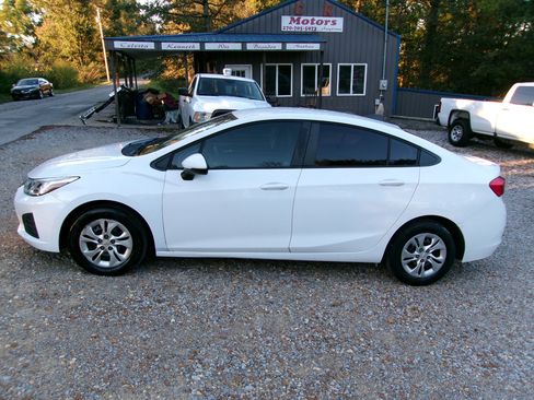 Used 2021 Toyota Corolla LE image 24