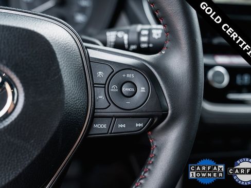 Certified 2025 Toyota Corolla Cross SE image 17