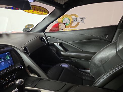 Used 2019 Chevrolet Corvette Stingray Coupe w/ Battery Protection Package image 23