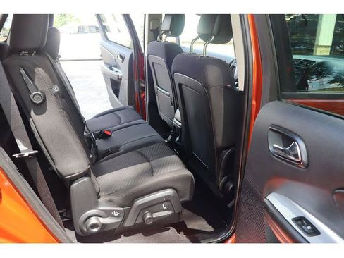 Used 2014 Dodge Journey SE w/ Flexible Seating Group AWD/4WD image 18