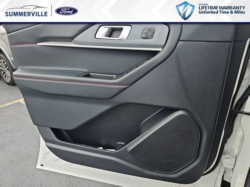 New 2026 Ford Explorer ST-Line w/ ST-Line Street Pack RWD image 33