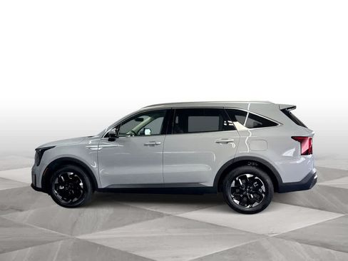 Used 2025 Kia Sorento S FWD image 5
