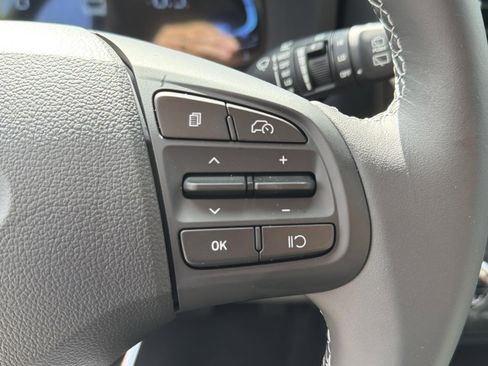New 2026 Hyundai Venue SEL FWD image 36