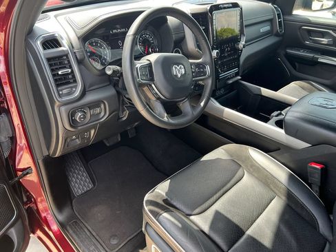 Used 2025 RAM 1500 Laramie AWD/4WD image 18