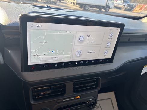 New 2025 Ford Maverick Lariat w/ Black Appearance Package image 26