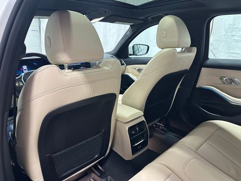 Used 2023 BMW 330i xDrive Sedan w/ Premium Package image 45