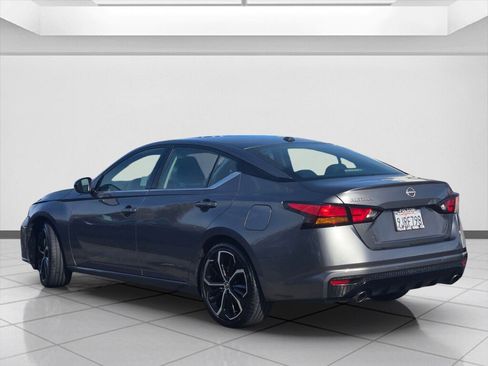 Used 2024 Nissan Altima 2.5 SR image 7
