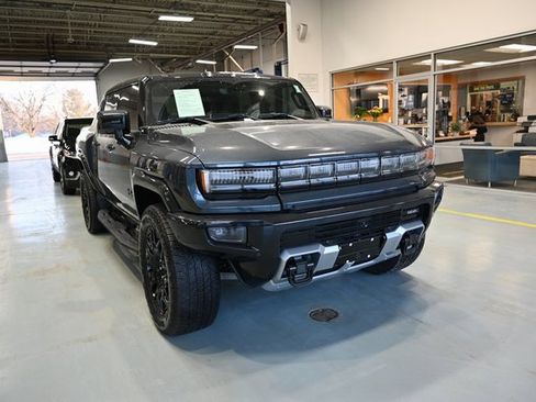 Used 2025 GMC Hummer EV 2X w/ LPO, Dark Essentials Package image 3