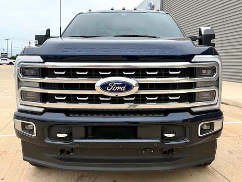 Used 2024 Ford F250 Platinum AWD/4WD image 4