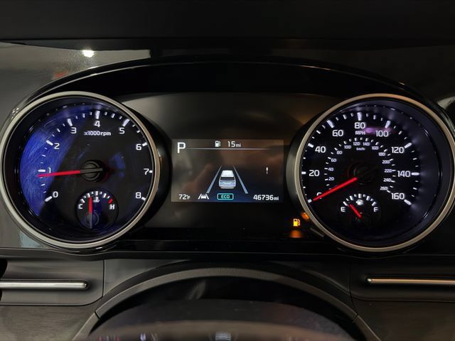 Used 2024 Kia Carnival EX FWD image 21