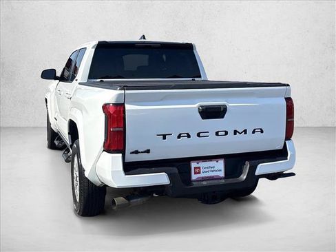 Certified 2025 Toyota Tacoma SR5 AWD/4WD image 7