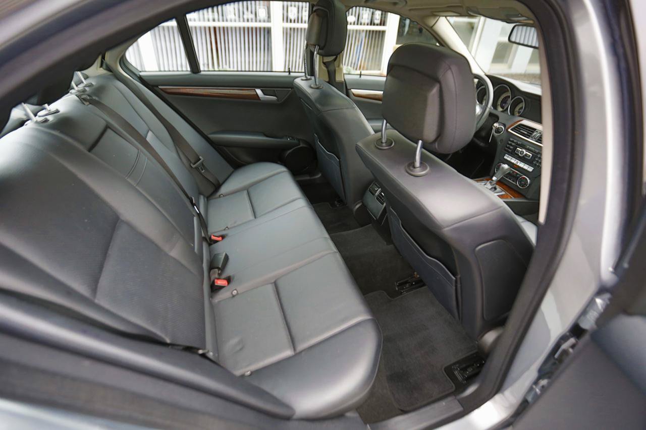 Used 2014 Mercedes-Benz C 300 4MATIC Sedan image 17