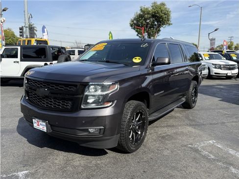 Used 2017 Chevrolet Suburban LT image 64