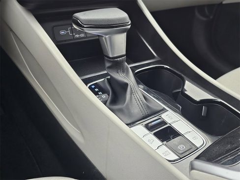 Certified 2025 Hyundai Tucson SE image 21