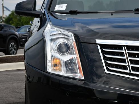 Used 2015 Cadillac SRX Luxury w/ Driver Awareness Package AWD/4WD image 10