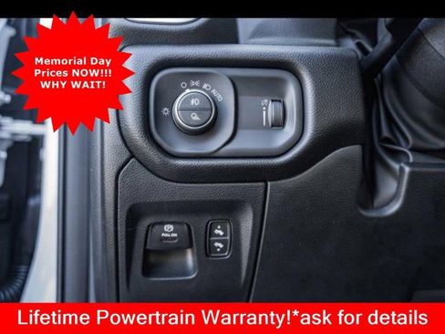 New 2025 RAM 1500 Big Horn AWD/4WD image 38