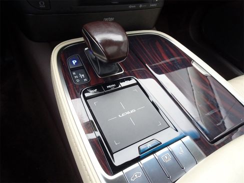 Used 2018 Lexus LS 500 AWD image 17