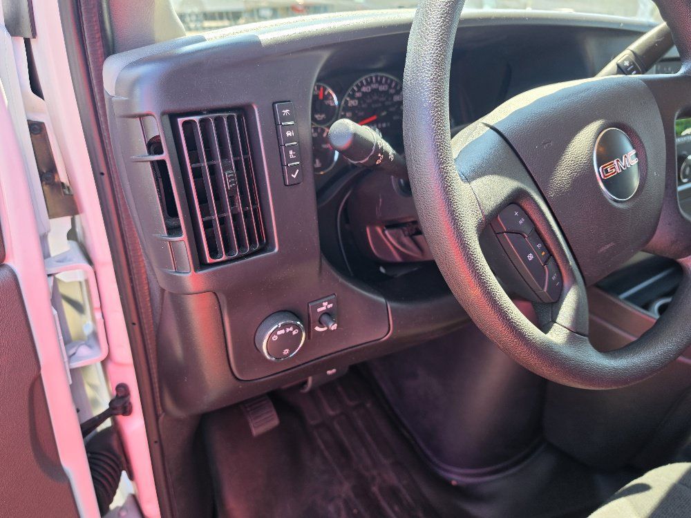 Used 2025 GMC Savana 2500 w/ Driver Convenience Package RWD image 13