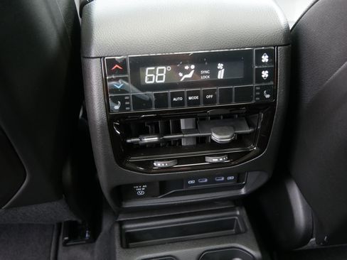 New 2026 Jeep Grand Cherokee L Limited AWD/4WD image 7